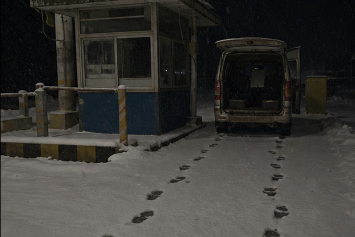 雪地脚印